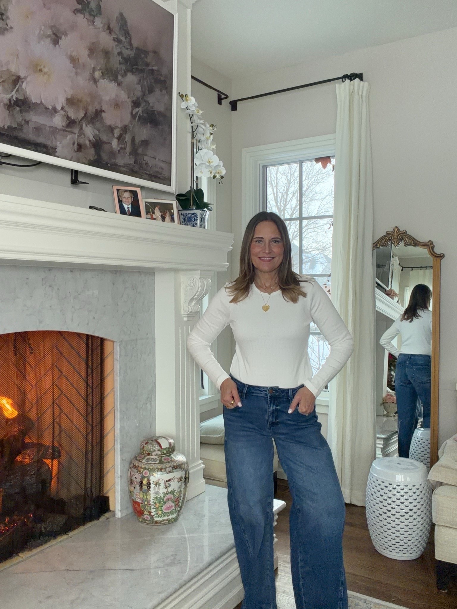 We have been loving these mid-rise barrel jeans from Social Threads! The best part is that they are under $100! Perfect pair of denim to add to your wardrobe. 

#LTKMidsize #LTKOver40 #LTKSeasonal