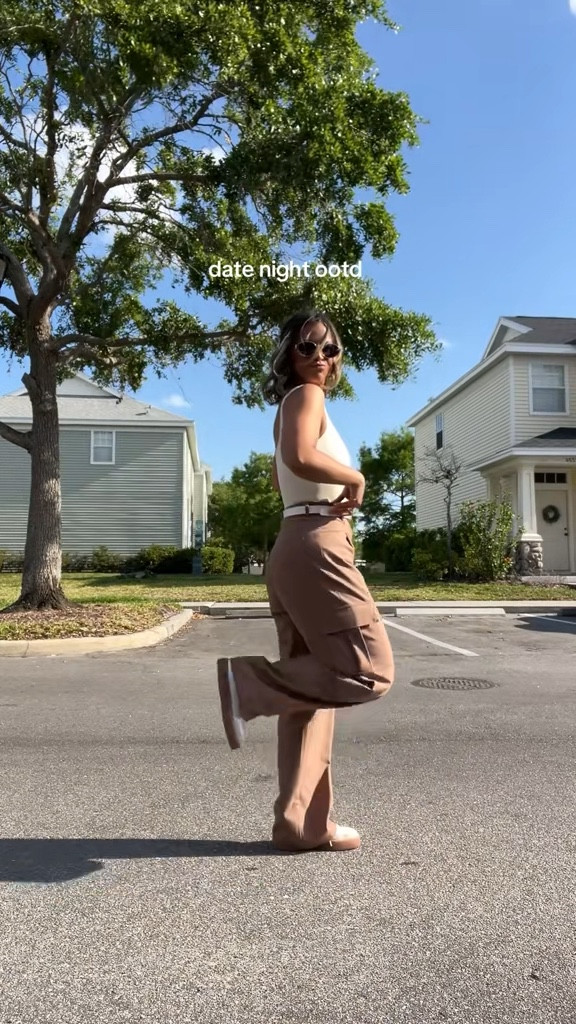 Went out with my mans! 

Top @amazonfashion
Bottoms @jessicasimpson
Sneakers @adidas 

#datenight #outfit 

#LTKSaleAlert #LTKStyleTip #LTKFindsUnder50