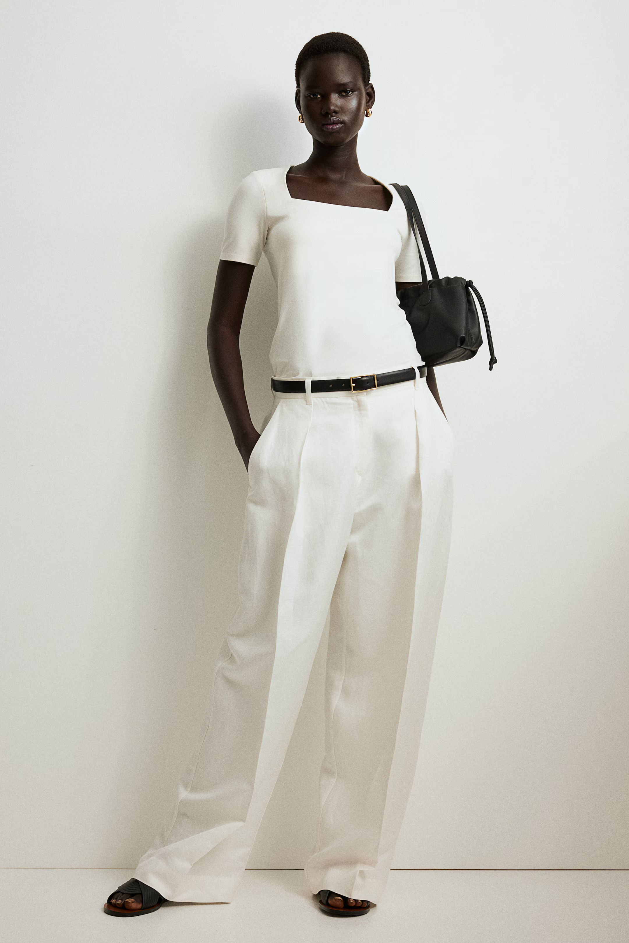 Square-Neck Top - Square Neckline - Short sleeve - White - Ladies | H&M US | H&M (US + CA)