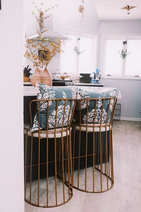A lot that’s in my kitchen is no longer, but the lighting is in stock and the chairs will likely be restocked! 

Kitchen decor, kitchen inspo, kitchen inspiration, gold kitchen stools, gold island stools, star lights, gold flush mount lights, kitchen lighting, Wayfair kitchen, Wayfair lighting 

#LTKhome