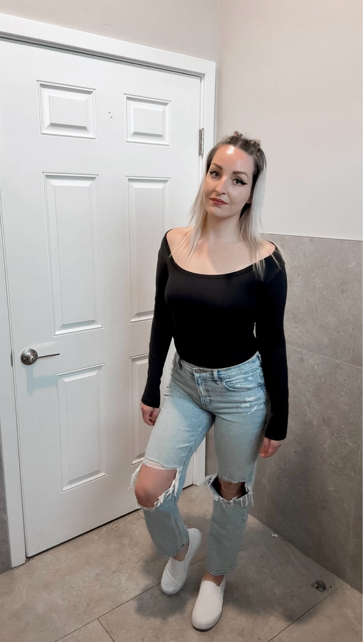 Styling the viral @pumiey.us women’s long sleeve tee 3 ways!🖤✨ #pumieypartner 

The material is so smooth and buttery soft - I’ll definitely be ordering this in other colors🤩 

1, 2.. or 3?! Which is your favorite look? 



#LTKBeauty #LTKStyleTip #LTKGiftGuide