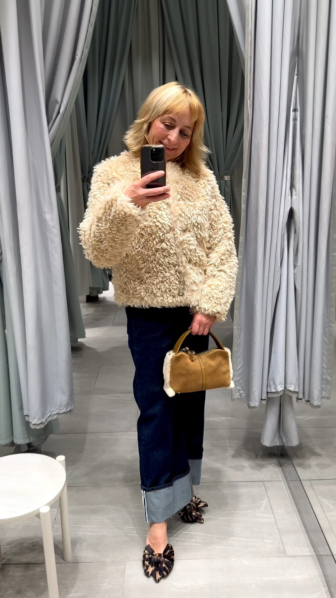 Warme Sachen müssen ja nicht immer praktisch aussehen 😁

#LTKdeutschland #LTKstyletip #LTKwinter