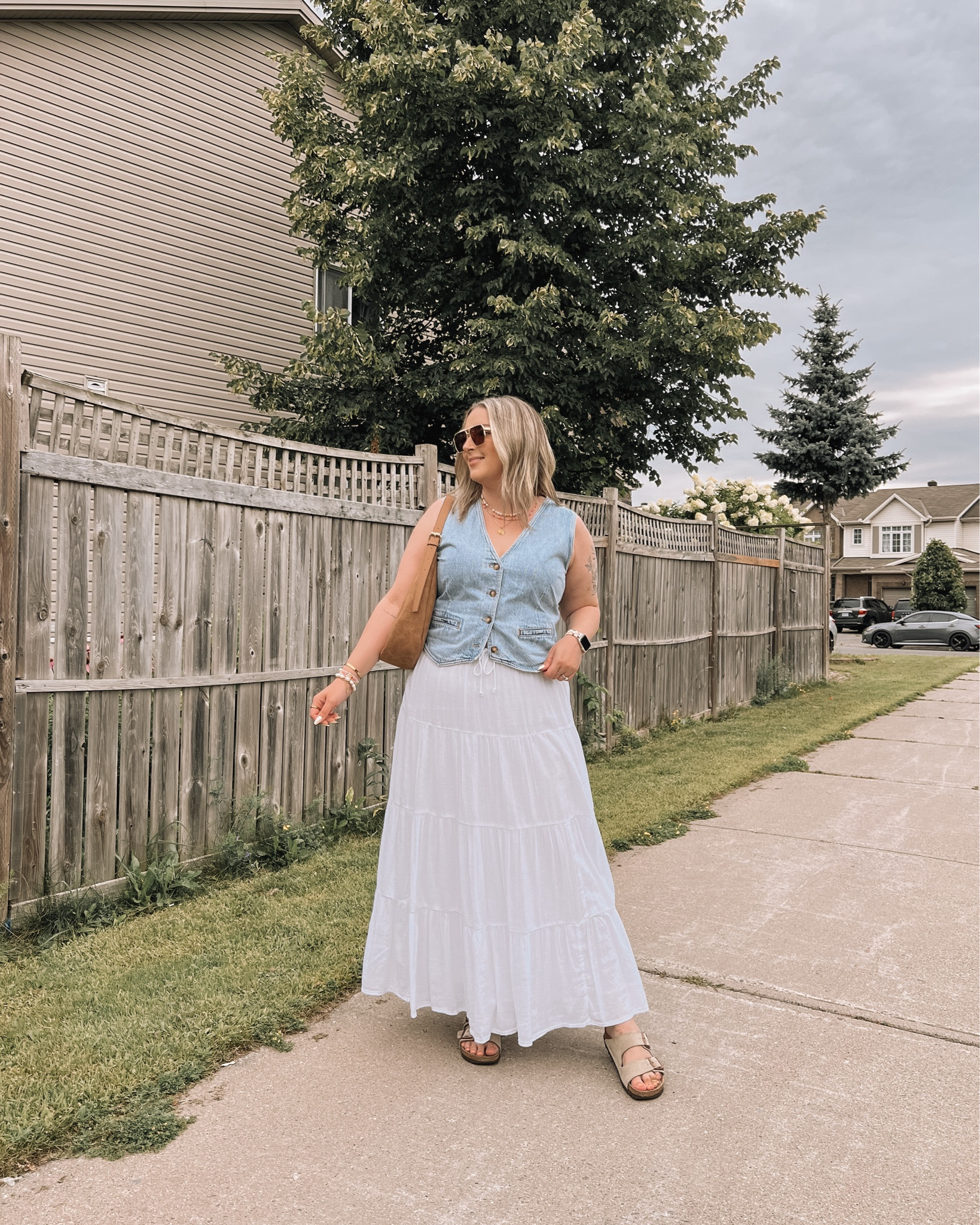 Midsize summer outfit - Abercrombie denim vest 15% off (L), white maxi skirt (L)

Midsize fashion, summer fashion trends, Abercrombie sale


#LTKcanada #LTKsummer #LTKmidsize
