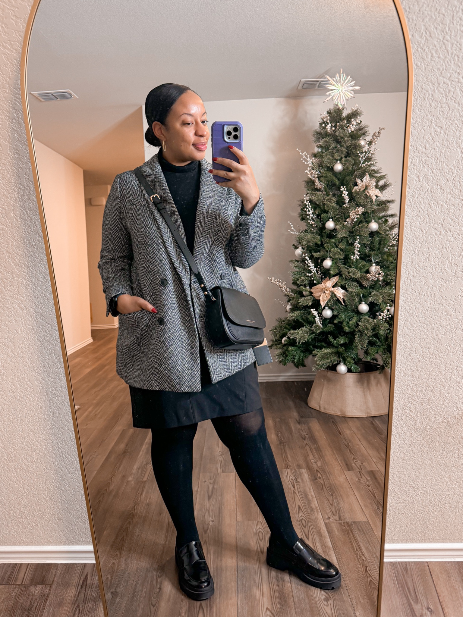 Houndstooth blazer, black pencil skirt, leather platform loafers, black tights, black turtleneck 

#LTKstyletip #LTKmidsize #LTKworkwear