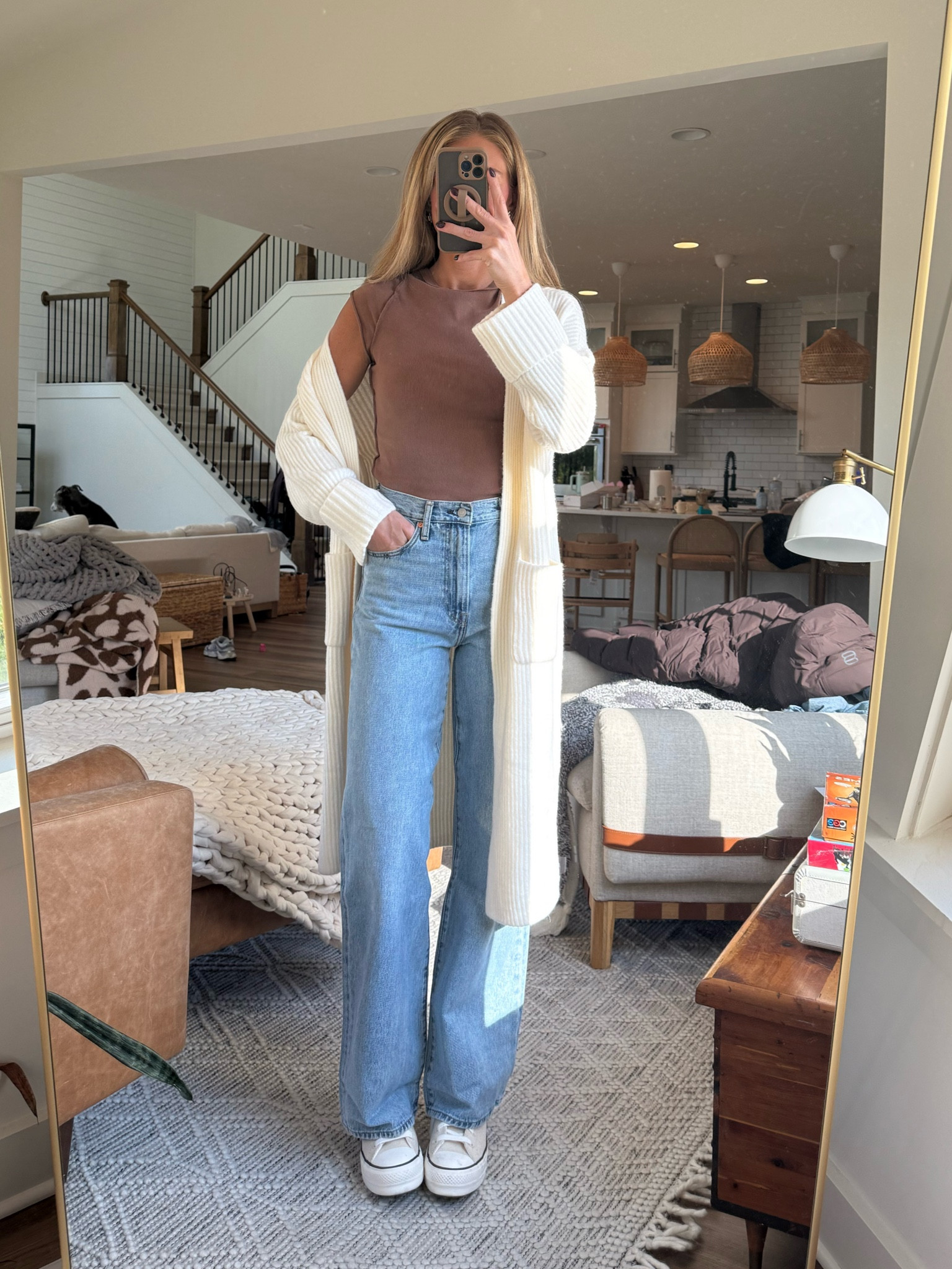 Fall ootd
Wearing small in top and jeans run tts (27x34) 3 inseam lengths! 
Small in cardi 