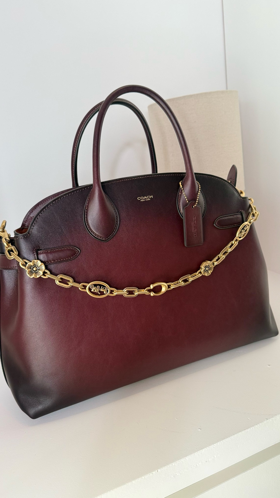 I’m not going anywhere next time @coach but umm have yall see the Maggie embossed 👀👀👀🫣#coach #coachbag #maggie  #softempire40 

#LTKCon #LTKItBag #LTKNYFW