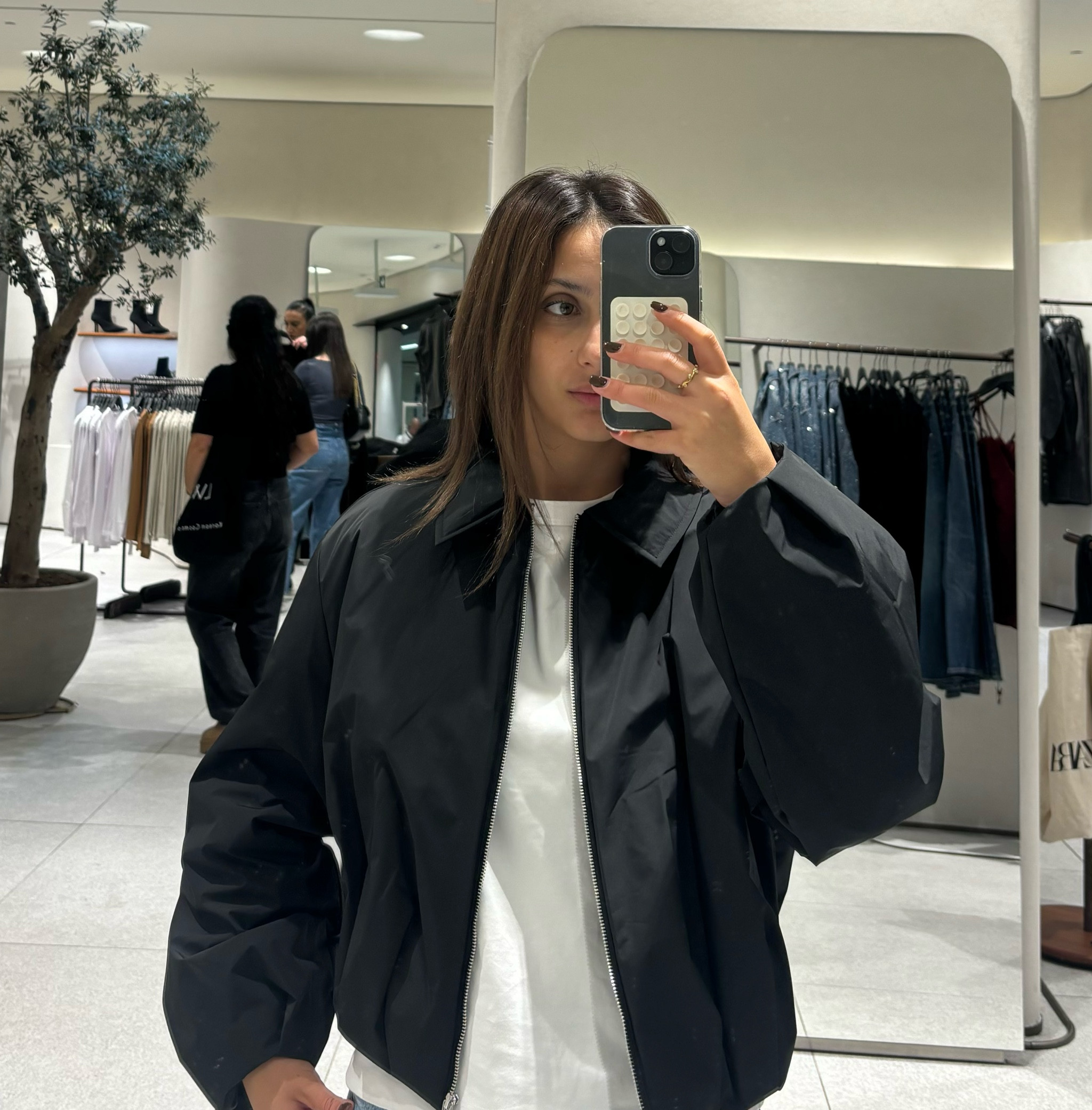 Cute cotton jacket with shirt collar. 🖤

#LTKSaleAlert #LTKFindsUnder50 #LTKCyberWeek