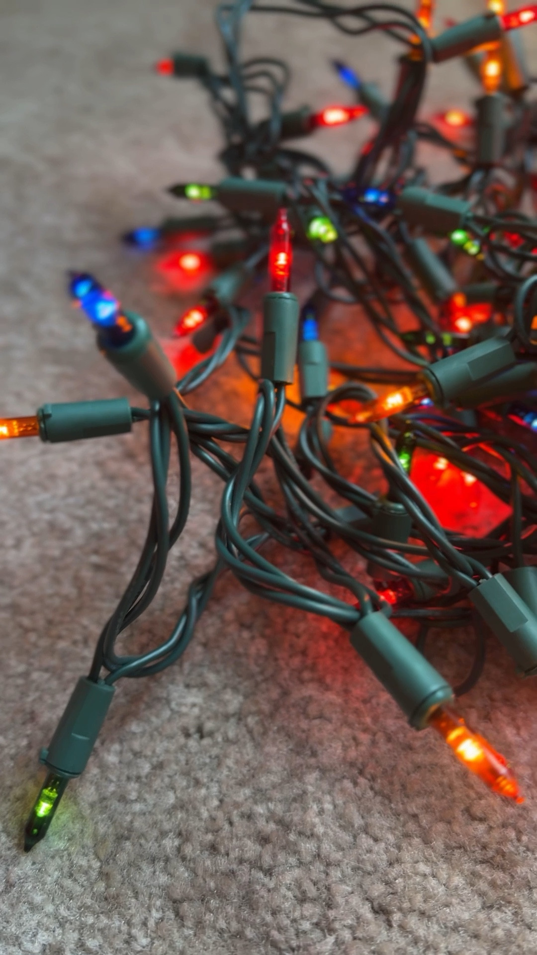 Vintage glow LED Christmas string lights that look incandescent!!!! 😍 they also come in warm clear!! 

#LTKHome #LTKSeasonal