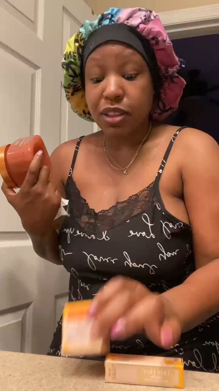 I know I’m not the only one who buys stuff and forgets to use it 😭 Tonight I’m finally trying this Tree Hut lip scrub and lip mask! Let’s see how it goes and I’ll let y’all know what I think.

Watch me apply it and relax for my self care night 💕 I might even go live later on Facebook or TikTok!

#LTKmomlife #LTKselfcare