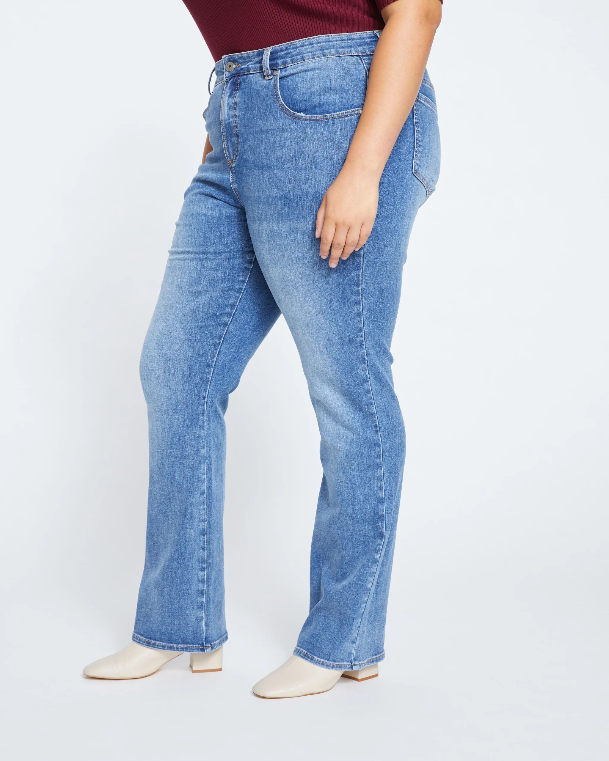 Marne Bootcut Jeans 32 inch
   Vintage Indigo | Universal Standard
