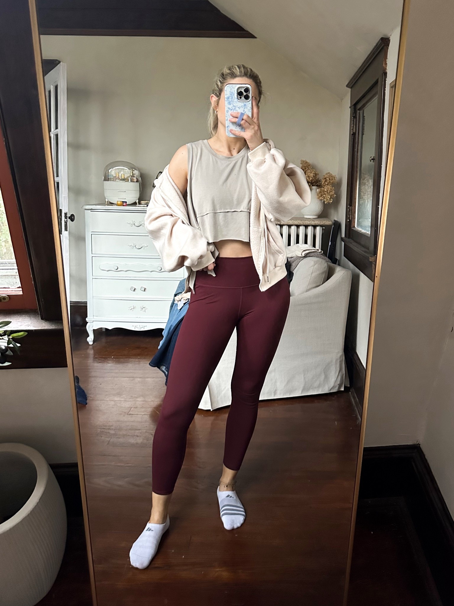 Amazon workout outfit
Medium leggings. Small tank (free people inspired!) liked a similar jacket
This brand is GREAT quality!


#LTKfitnessgoals #LTKActive