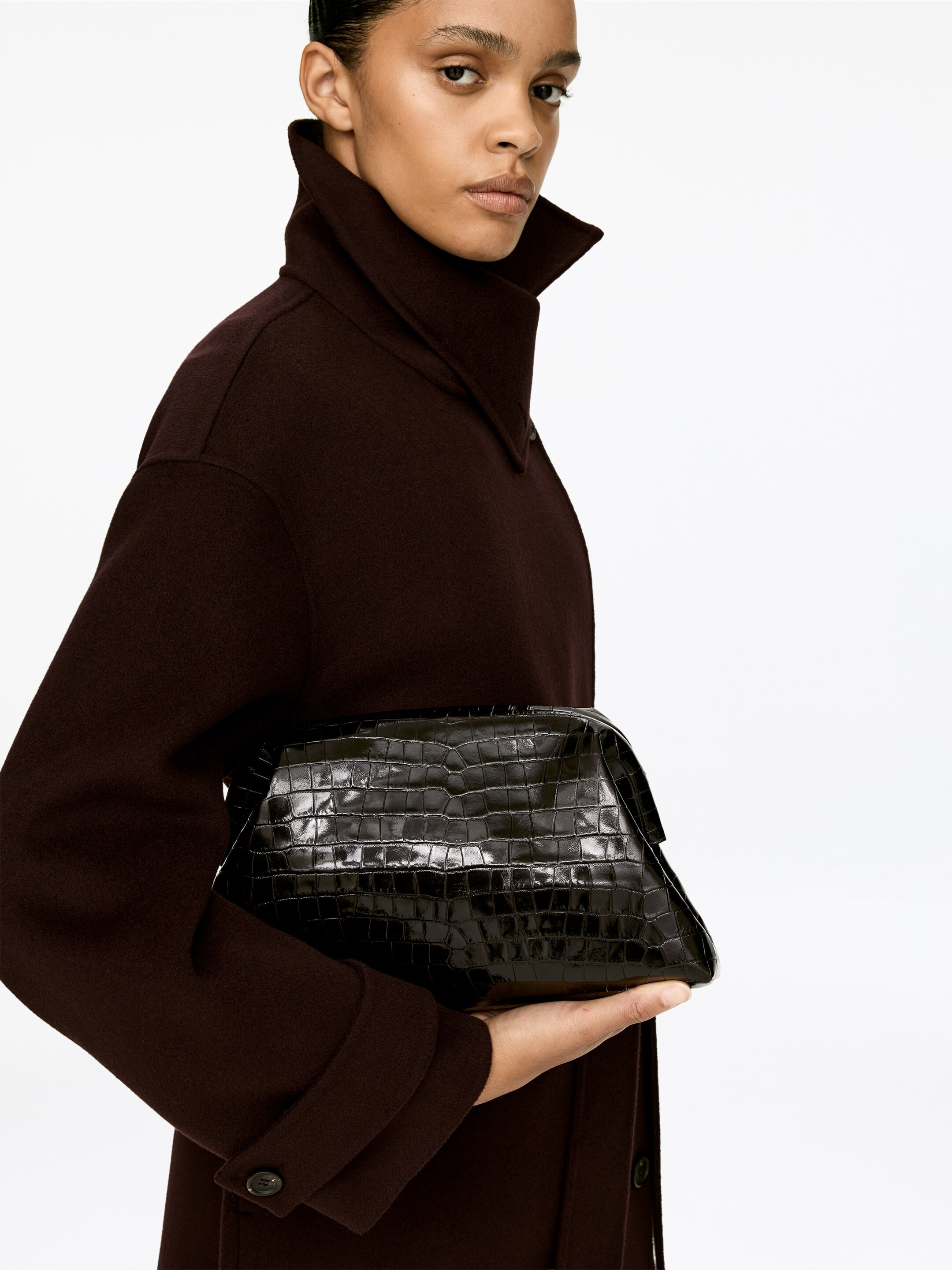 Croco-Embossed Clutch | H&M (UK, MY, IN, SG, PH, TW, HK)
