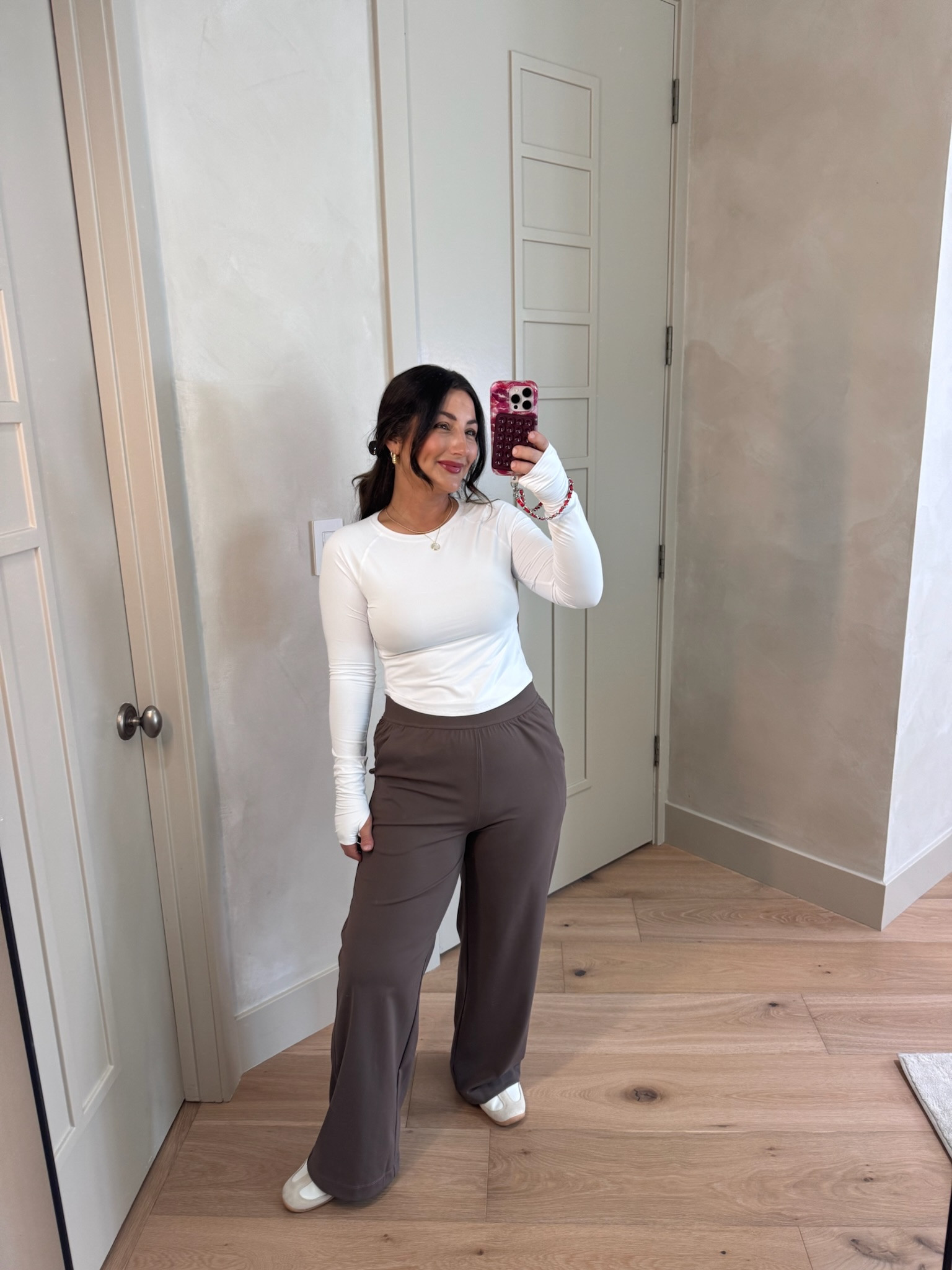 One of my favorite activewear brands on Amazon! 

Top size small
Pants size medium petite 

5’0” 140lbs 
Petite friendly

#LTKootd #LTKActive #LTKPetite
