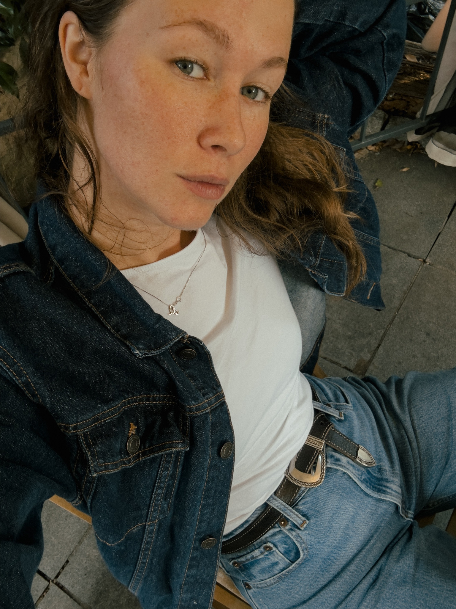 Casual double denim outfit ❤️

Gretchen wears a denim jacket in size XL for an oversized fit, 90s straight jeans in size 2, black ankle boots in size 8.5/39, white tshirt in size S, and western belt.




#LTKFindsUnder50 #LTKSeasonal #LTKFindsUnder100