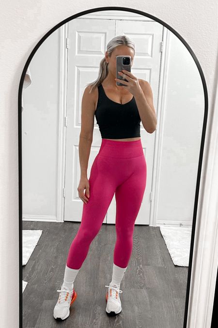 Workout outfit // workout style // leggings // sports bra // pink leggings // Nikes // black workout top // 

#LTKfit #LTKstyletip #LTKshoecrush