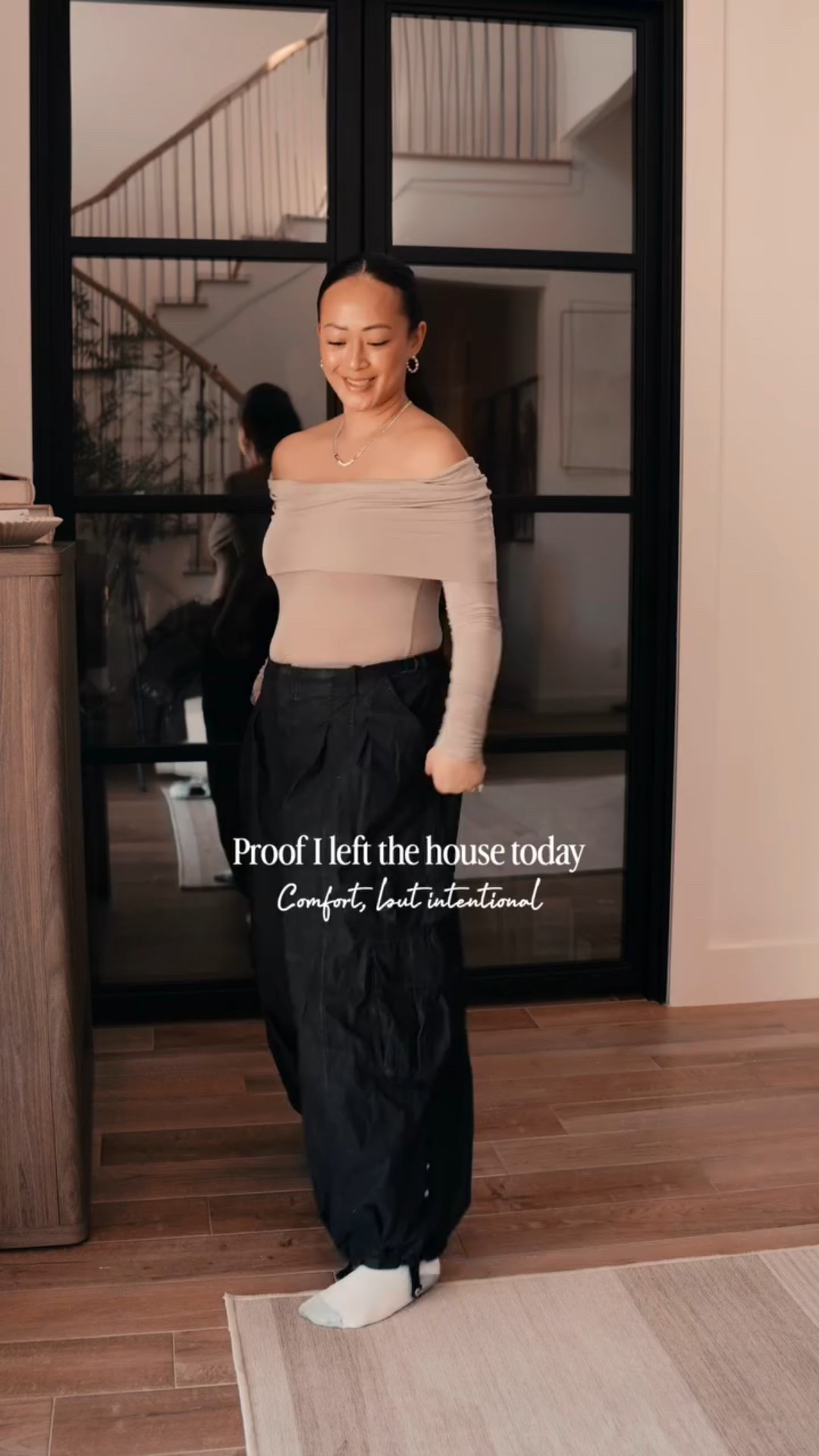 An easy, comfortable outfit I actually wear.
Bling-laced Vomero 5s 👟✨ finished off with jewelry 



#LTKdayinmylife #LTKootd #LTKgrwm