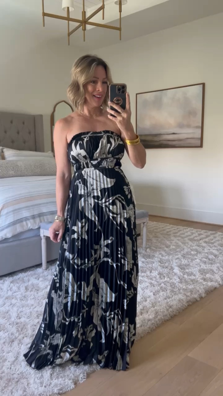 Spring Dress from Nordstrom! 

Dress Fit: I’m wearing an XS

#LTKstyletip #LTKSeasonal #LTKover40