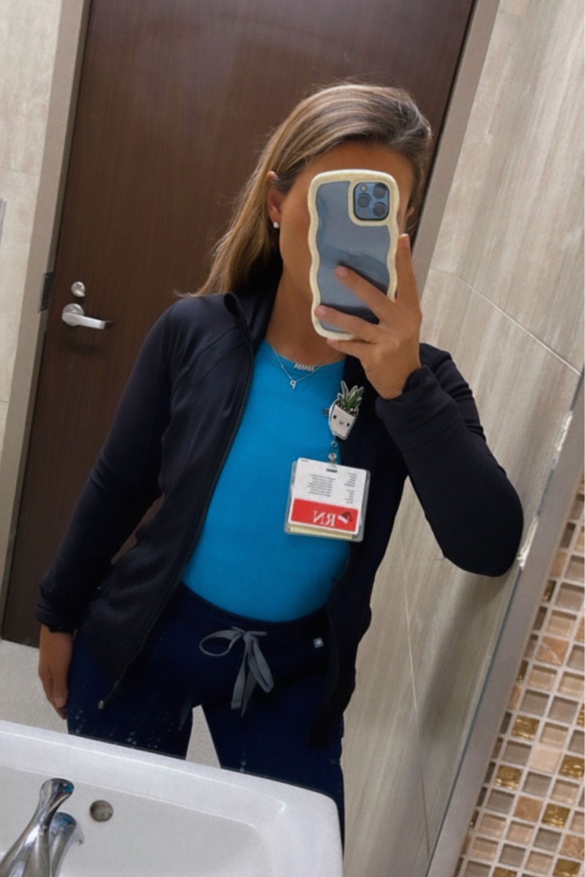 Underscrub of the Day ✨ #nursing #nurse #scrubs #workootd #ltkootd #lululemon #amazon

#LTKcurves #LTKFind #LTKworkwear