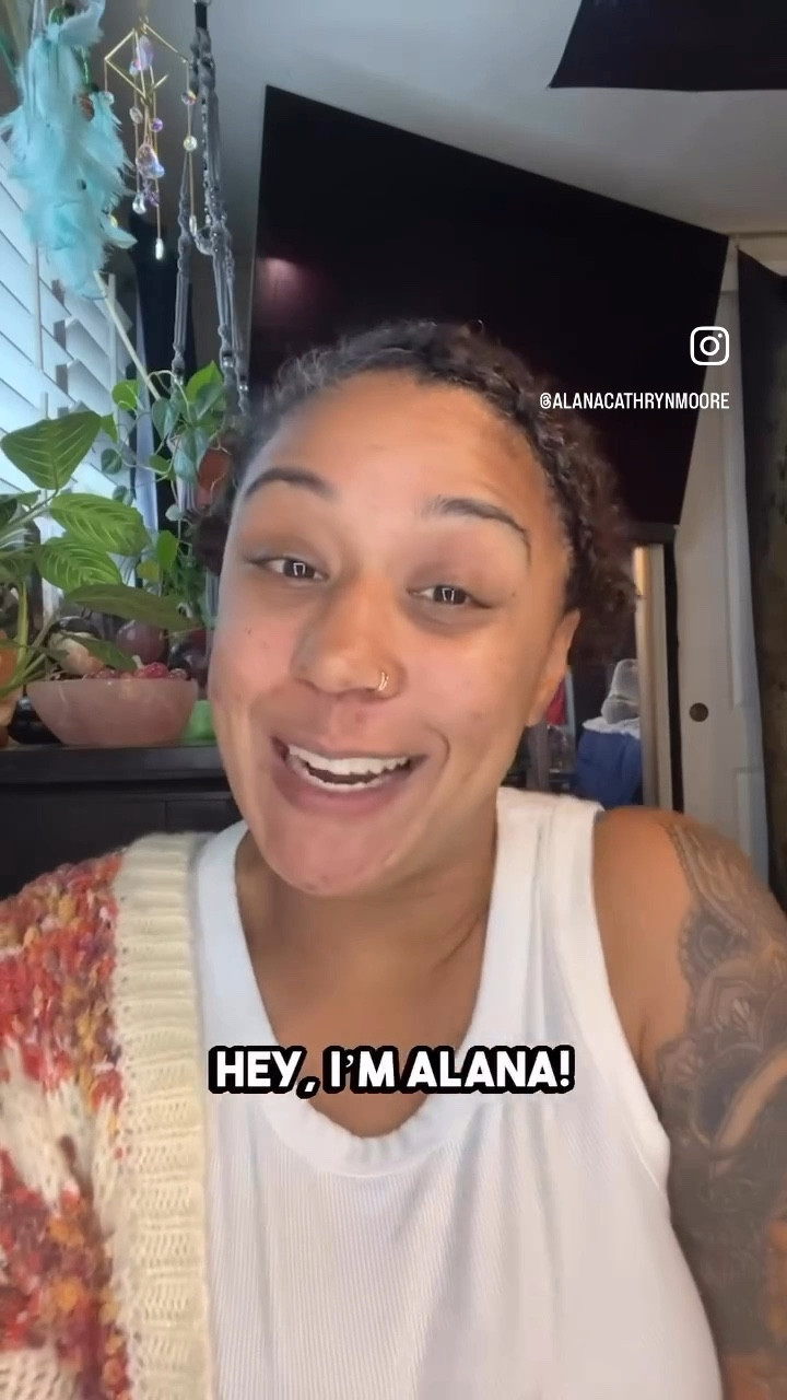 💜I’m still a work in progress, but these past two years have been about healing my trauma, breaking cycles, and finding myself again. Therapy changed my life. Going back to school gave me purpose. And now, I’m building a foundation to help other women heal, too. If you’re on your own journey, just know—you are not alone.