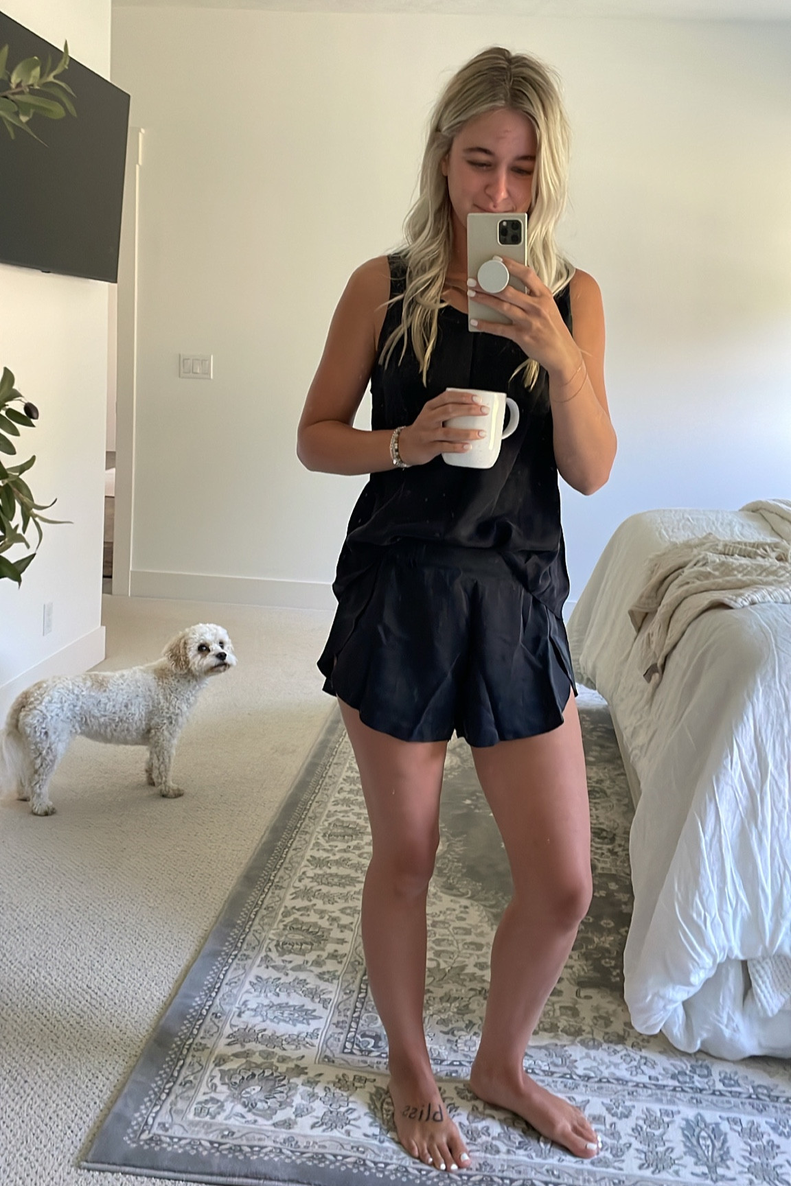 one of my favorite pajama / lounge sets from lunya 😍 runs TTS and so is so silky and breathable!

#LTKsalealert #LTKstyletip