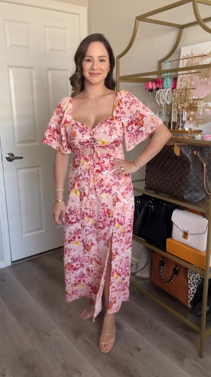 Floral dress, summer dress, maxi dress, date night dress, wedding guest dress

❌not bra friendly 
✅ TTS, wearing small in pink B

#amazonfashion #founditonamazon #dress #wedding #datenight

#LTKFindsUnder50 #LTKVideo #LTKWedding