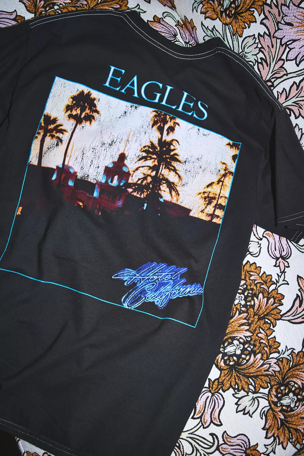The Eagles Hotel California Graphic Tee | Urban Outfitters (US and RoW)