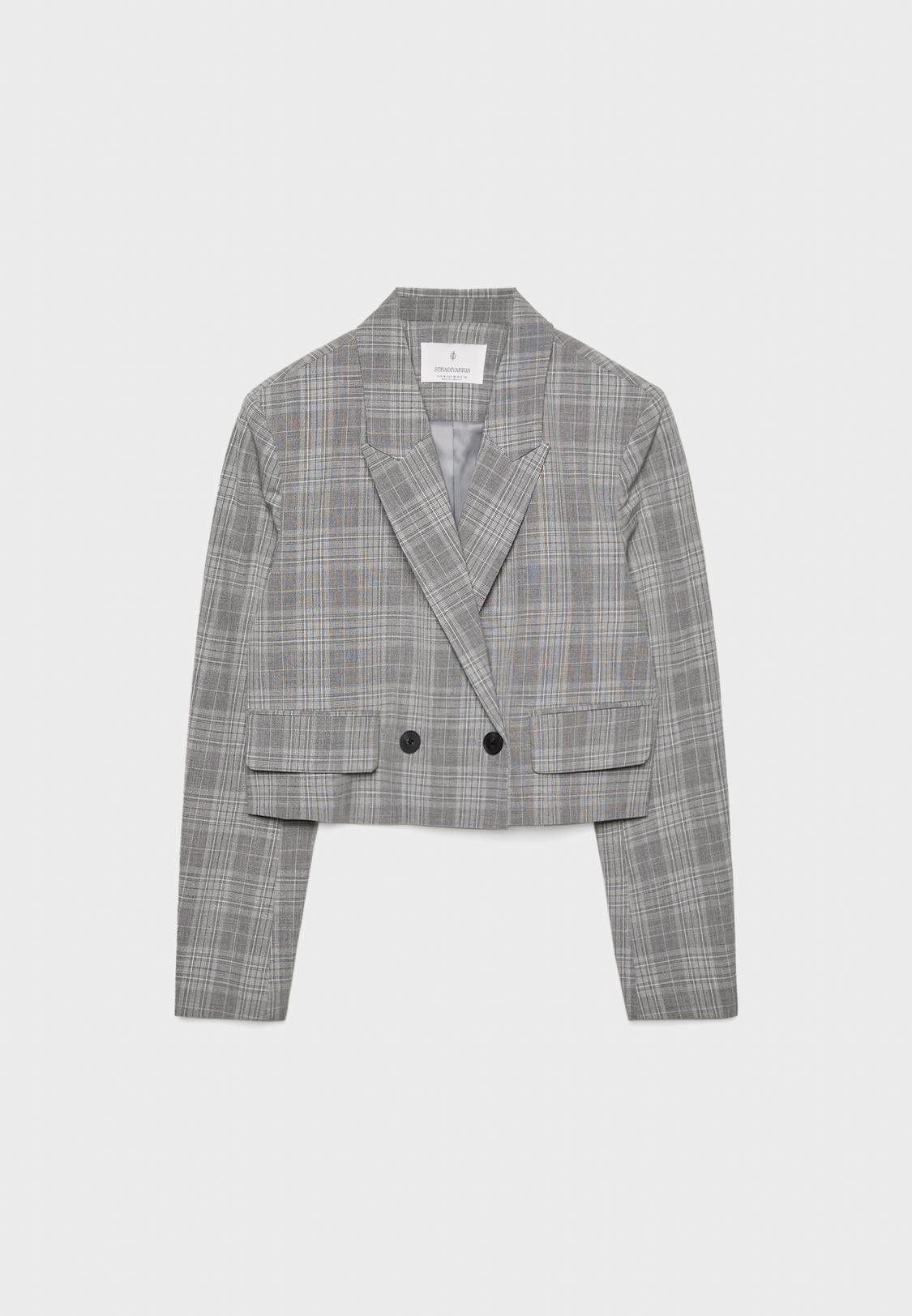 Cropped-Jackett35,99 € inkl. MWSt./exkl. VersandkostenGröße auswählen | Stradivarius DE