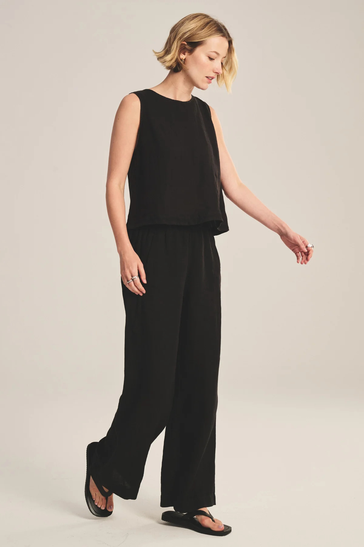 LOLA LINEN WIDE LEG PANT | Velvet by Graham & Spencer