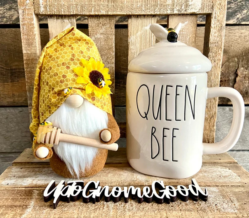 Bee Gnome | Etsy | Etsy (US)