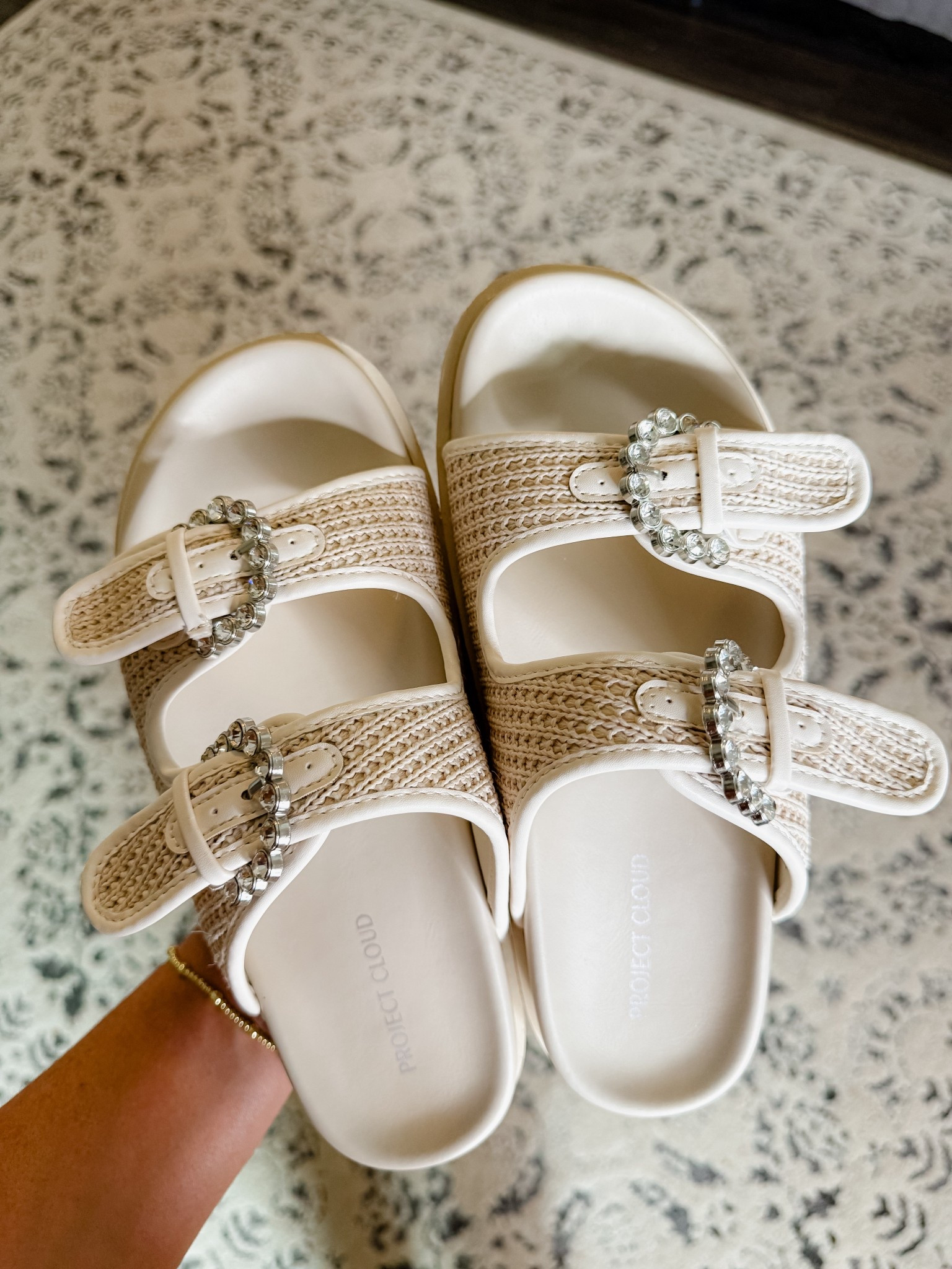 New sandals from project cloud! So fun and girly 🤍🌸