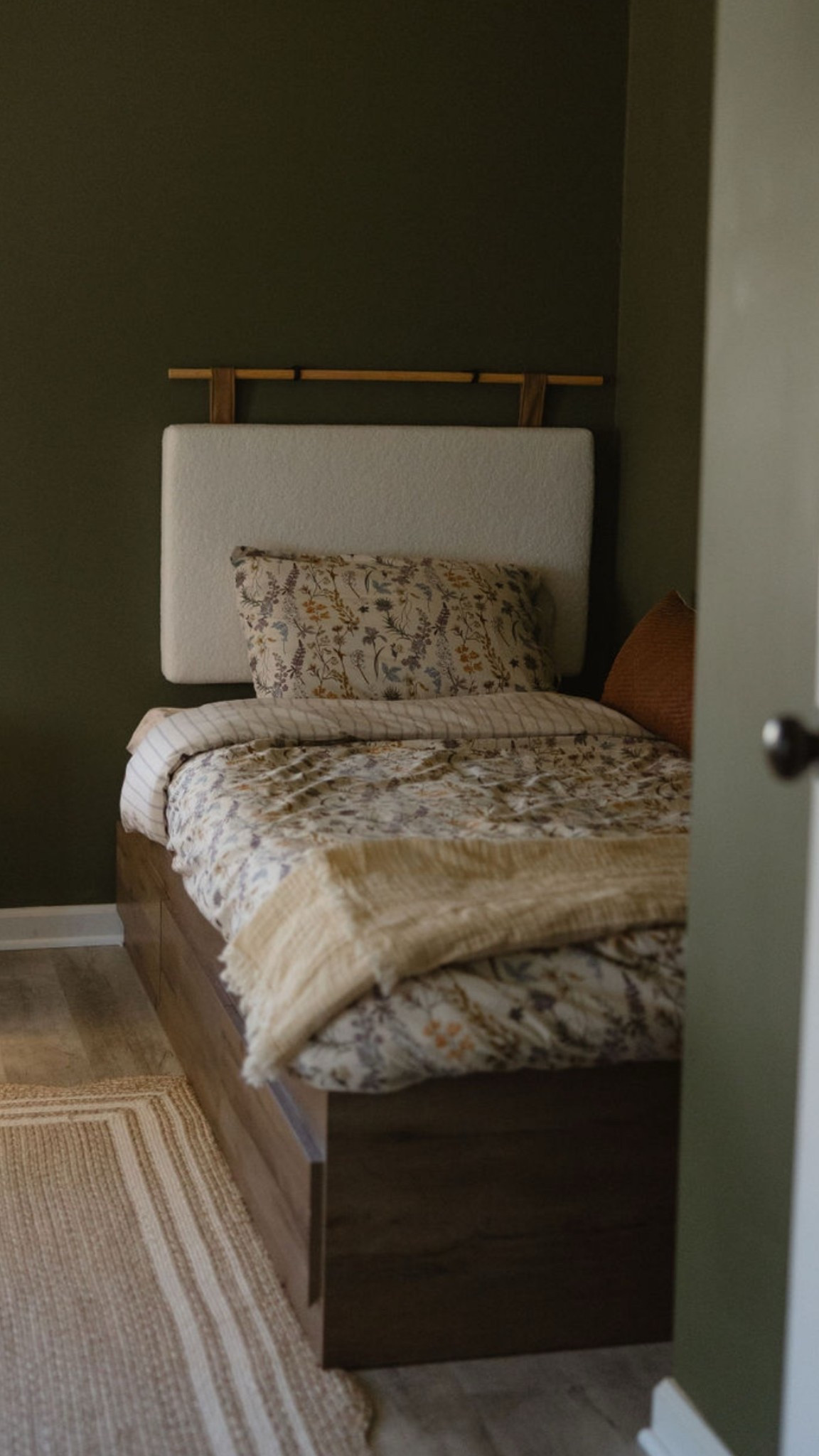 Bedroom, floral sheets, headboard, boucle headboard, jute rug 

#LTKHome
