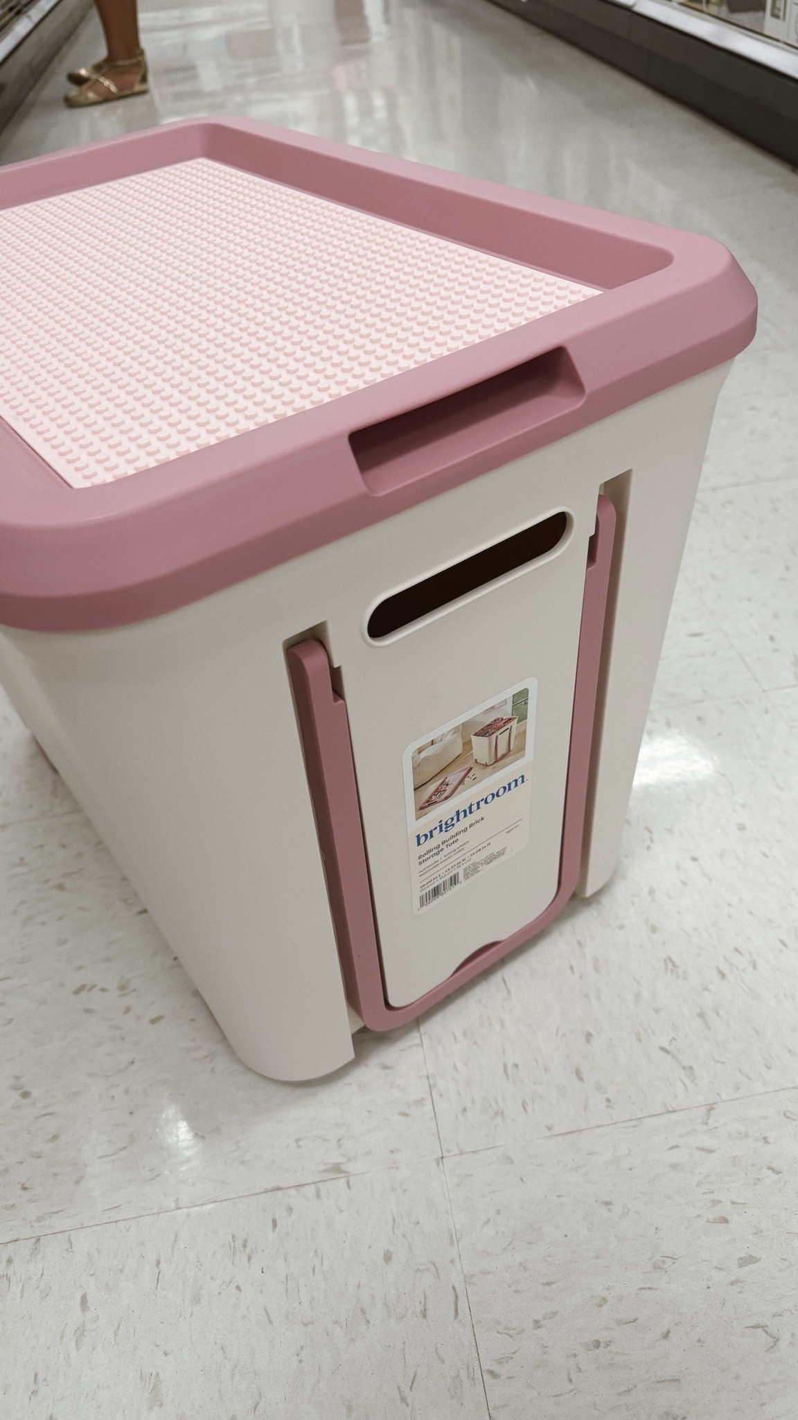 Target came out with a Lego storage set! Comes in pink and blue and they have a smaller one too! Linked below for my Lego mamas 🤍

#legostorage #legos #playroom #kidsorganization #kidsstorage #target #targetfind #targetpartner #brightroom #organization

#LTKHome #LTKSeasonal #LTKKids