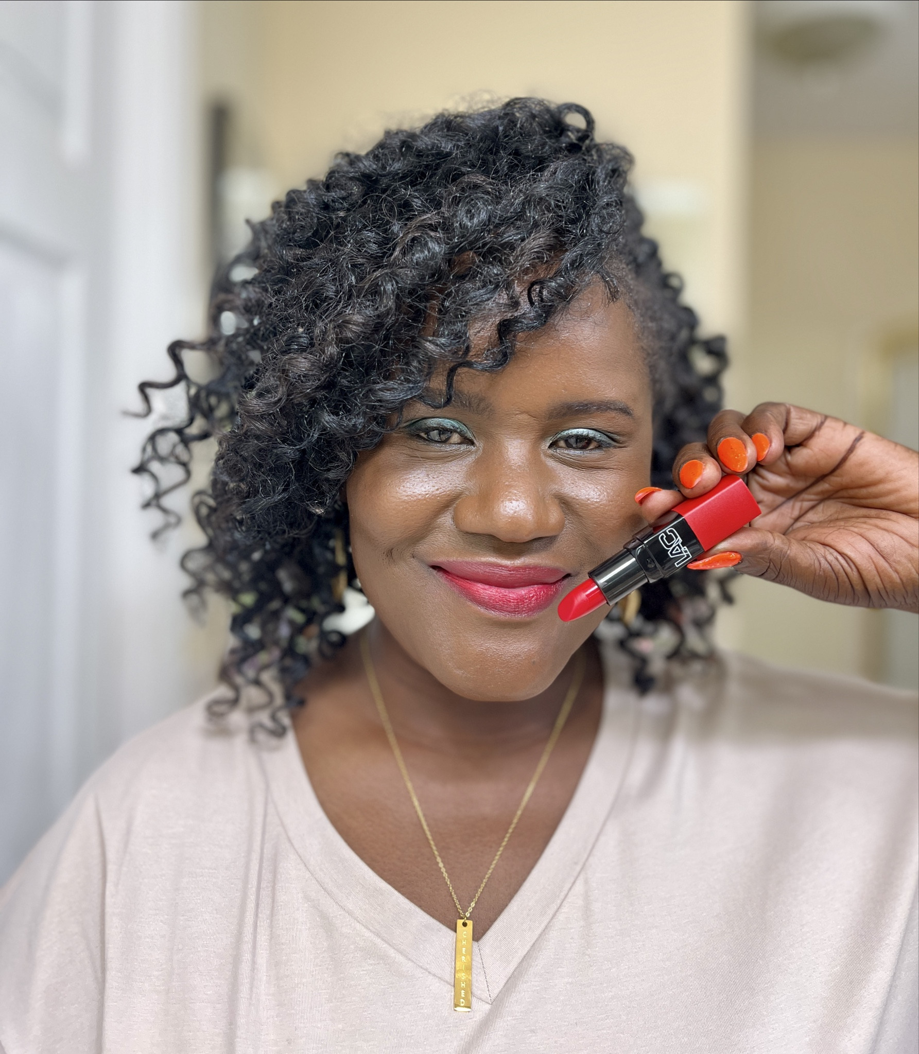 If you are a LAC fan, you will love this lip color. It’s semi-matte, but very rich and provides some moisture. It lasts a decent amount of time, even after eating and drinking. I bought it during one of my trips to 5 BELOW. ❤️
.
#affordablelipsticks #lipsticks #lipcolors #redlipsticks

#LTKSpringSale #LTKBeauty #LTKselfcare