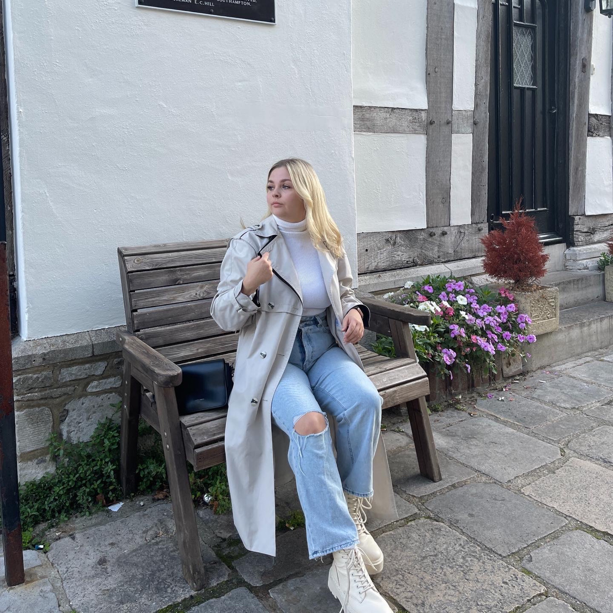 Obsessed with a trench coat 😍

#LTKSeasonal #LTKstyletip #LTKeurope