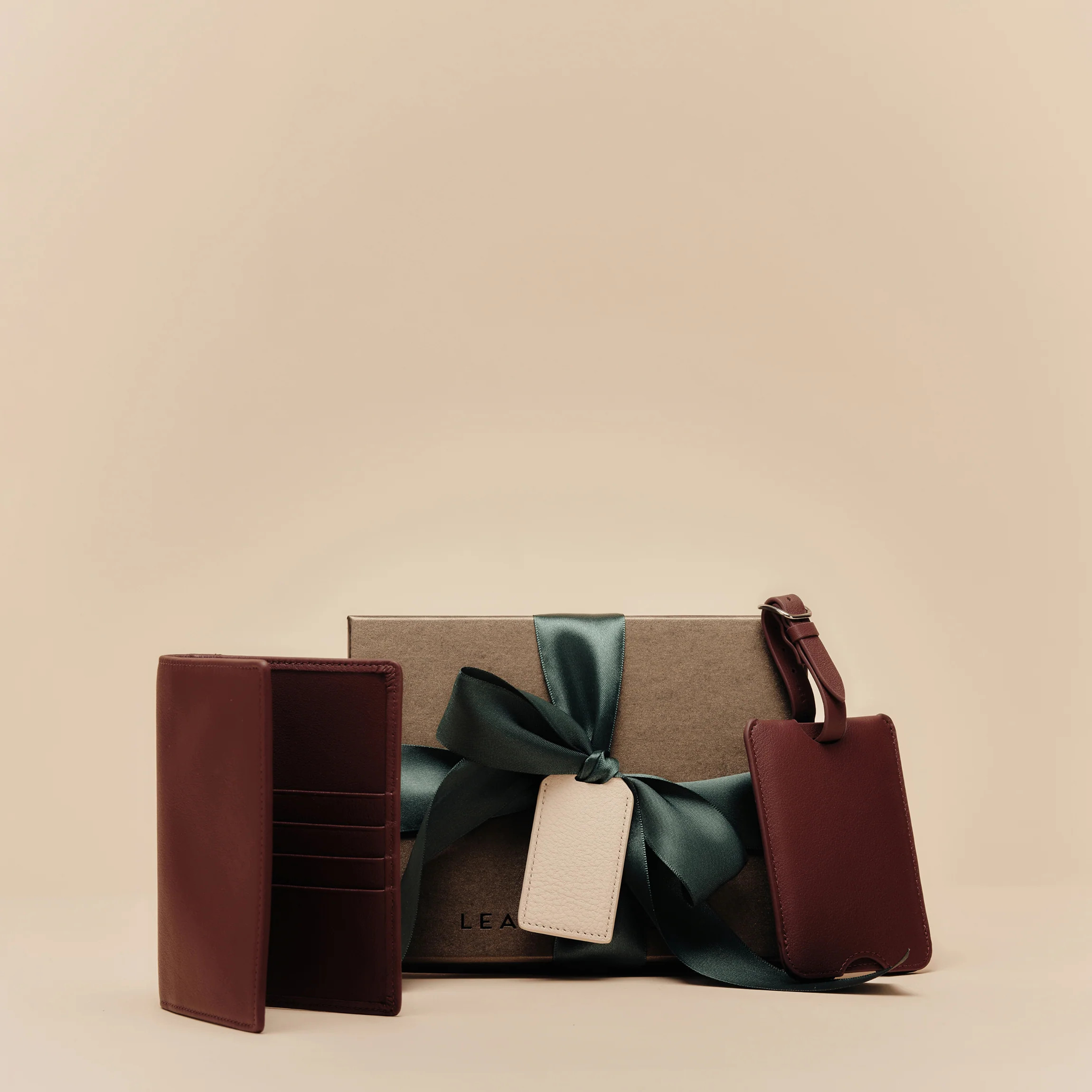 Deluxe Passport Cover + Luggage Tag Set | Leatherology