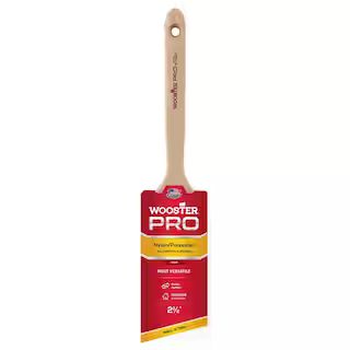 Wooster 2-1/2 in. Pro Nylon/Polyester Angle Sash Brush-0H21410024 - The Home Depot | The Home Depot