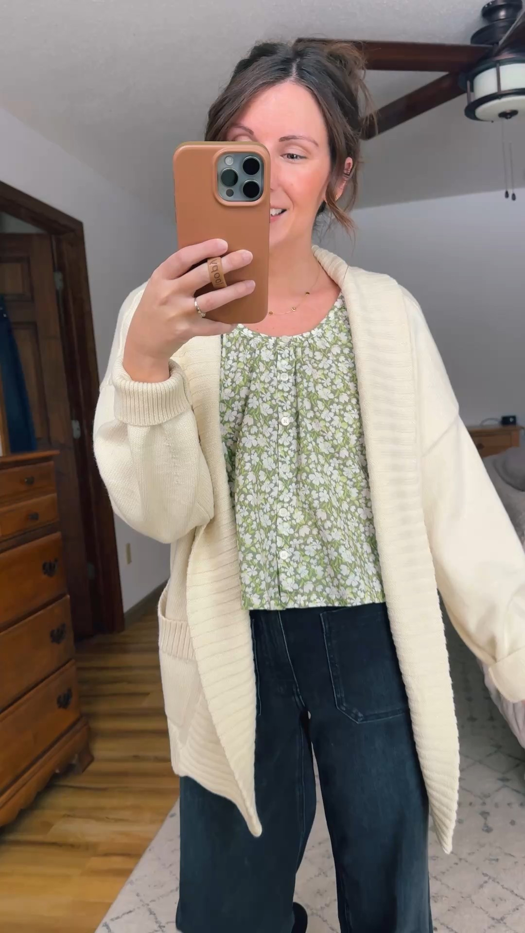 Wearing petite xs in my floral blouse (it’s 100% cotton!) small in my cardigan, and 24 in a 26” inseam in my jeans (faded black). My shoes are size 6.5 (also linked similar ones!)🖤



#LTKgrwm #LTKPetite #LTKootd