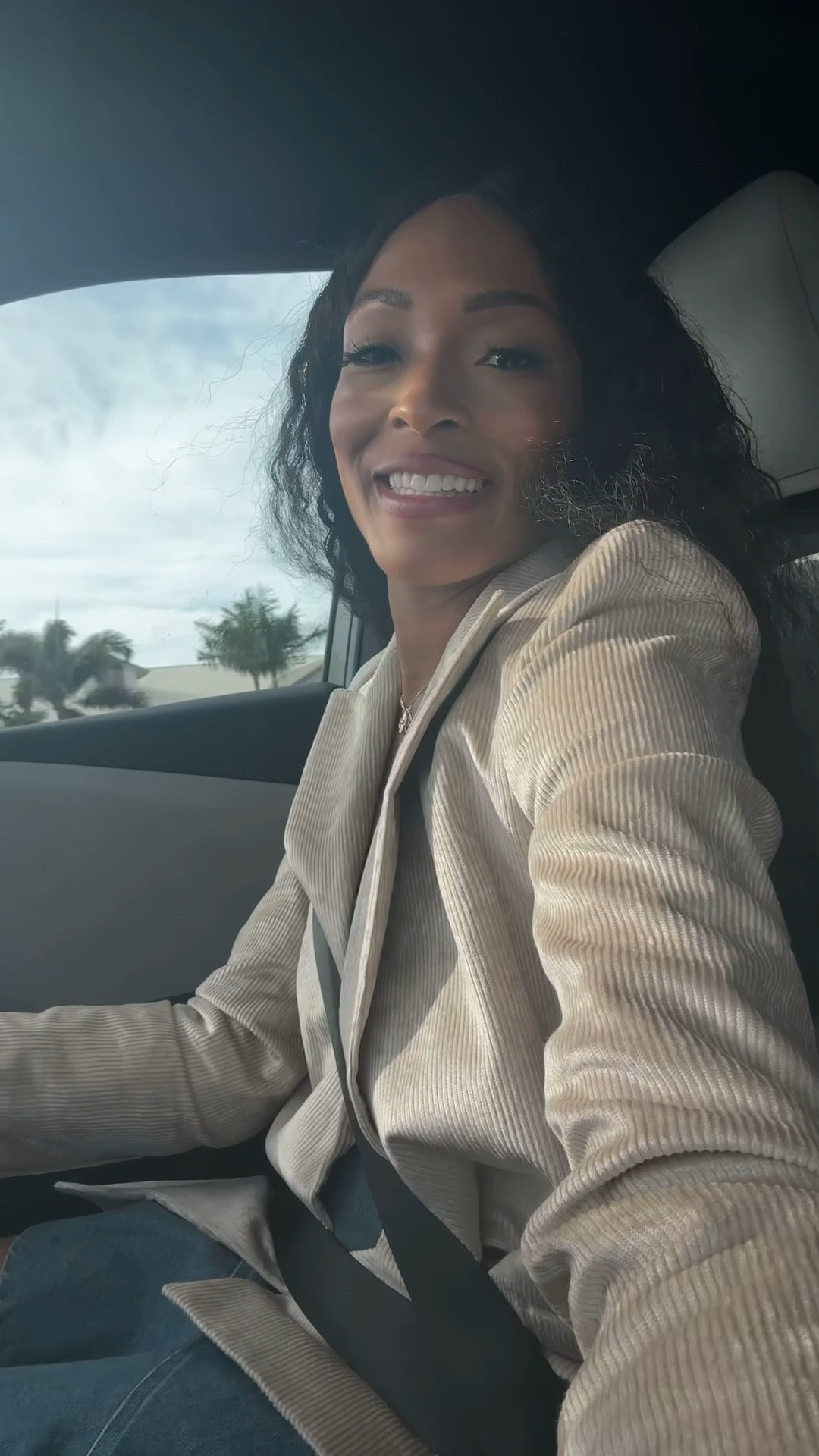 On my way to get another corduroy blazer like this one… Don’t you love it? It’s so nice. I got it from Veronica Beard, but I am linking many others like it. ✨💫

#LTKWorkwear #LTKStyleTip #LTKSaleAlert