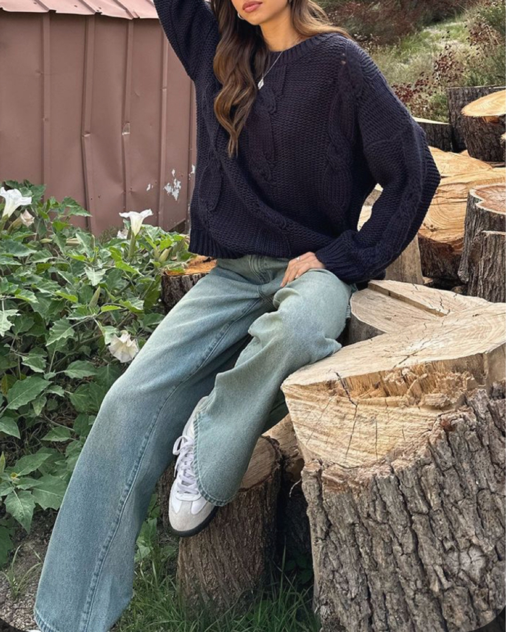Simple fall fit for the upcoming season :) perfect for school or casual fall days 💙🧡

#LTKStyleTip #LTKFallSale #LTKSeasonal