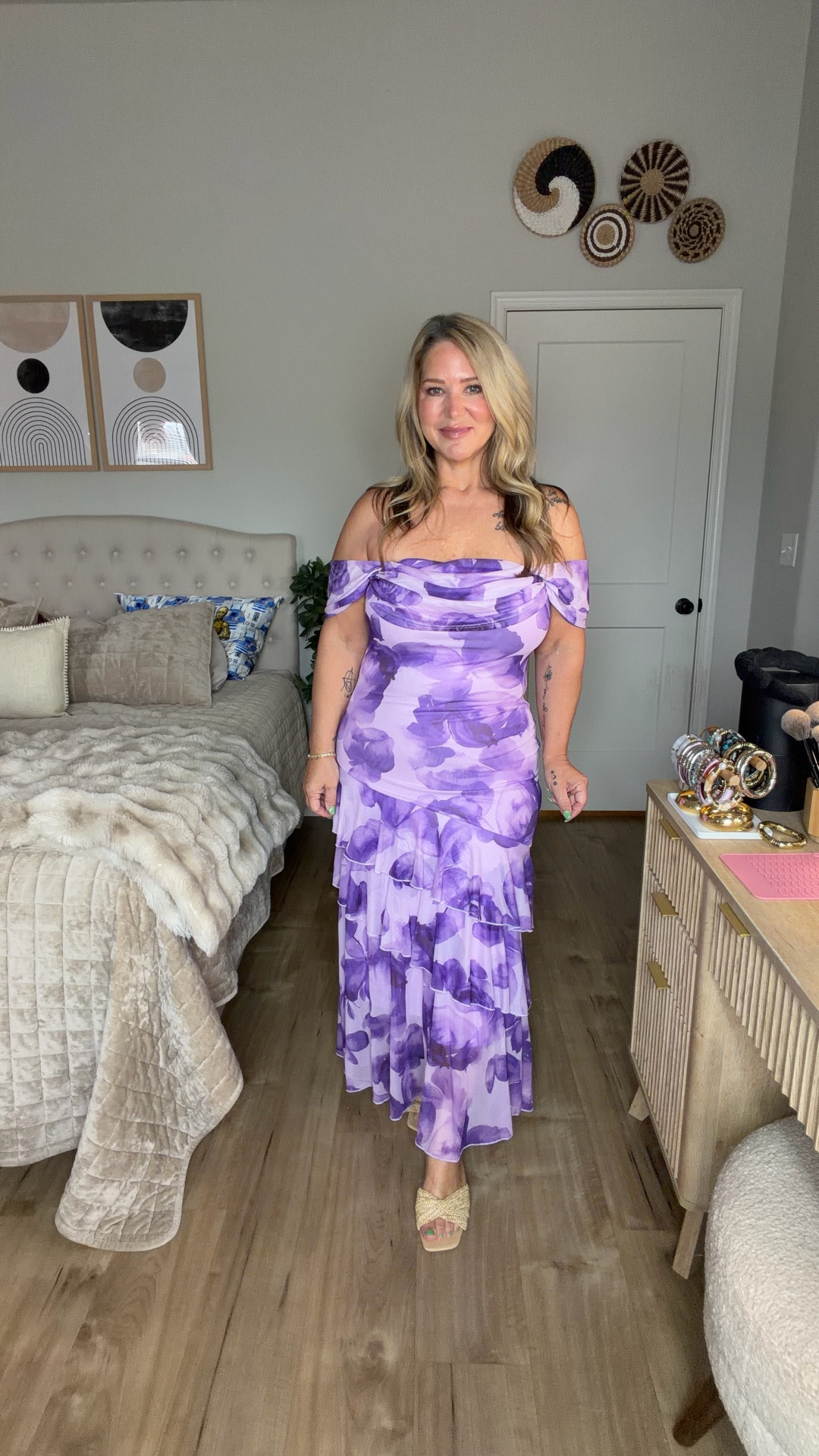 Size large

#LTKMidsize #LTKPetite #LTKOver40