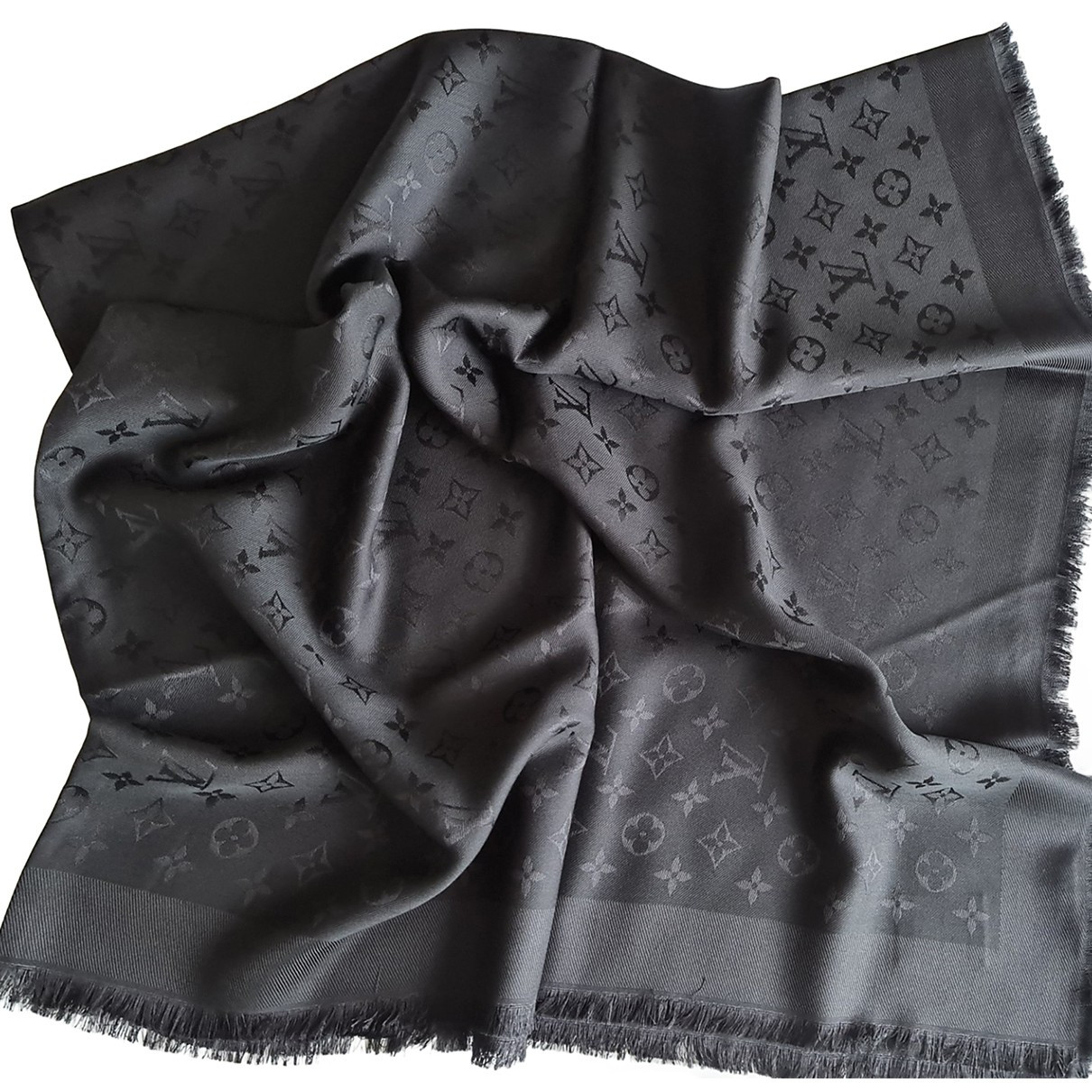 Louis Vuitton Châle Beyond Monogram Black Silk Scarves | Vestiaire Collective (Global)