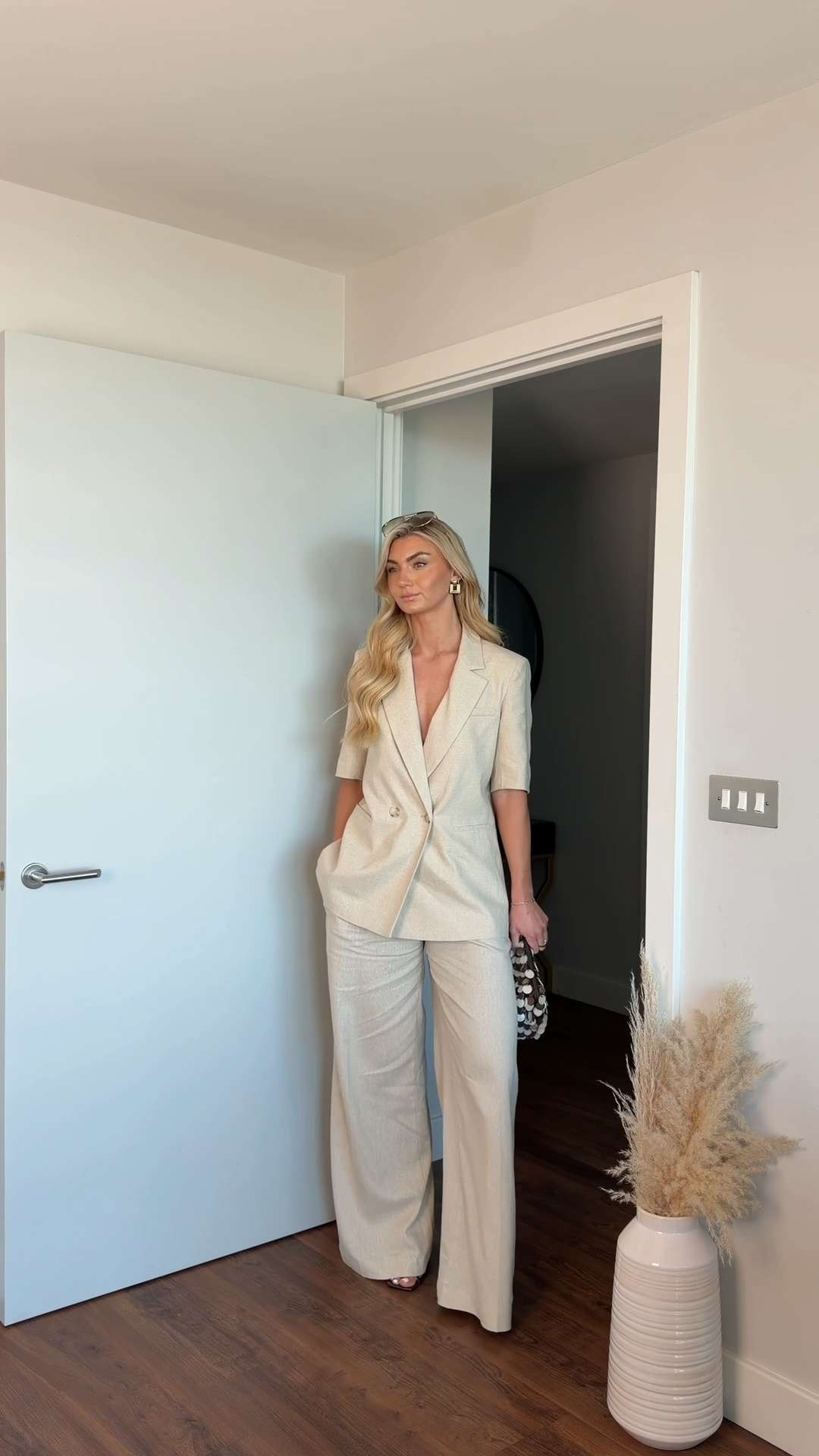 A fab lightweight look for warm weather days when you want to look put-together and effortless. Easy to style and mix with other pieces in your summer wardrobe!

Fab for...
• summer outfits
• holiday outfits
• tourist / sight seeing
• summer BBQ outfit
• daytime casual
• lightweight outfits 
• smart casual occasions
• brunch outfit
• holiday dinner outfit
• shopping day out
• coffe date

(I'm 5ft6 / UK 6-8 and I'm wearing XS in both)


|zara new in, zara outfits, zara haul, linen trousers, linen co ord set, linen blazer, neutral outfit, beige outfit, beaded bag, gold sunglasses, minimal style, summer fashion, style tips, summer outfit inspo.| 

 #LTKuk #LTKspring #LTKsummer