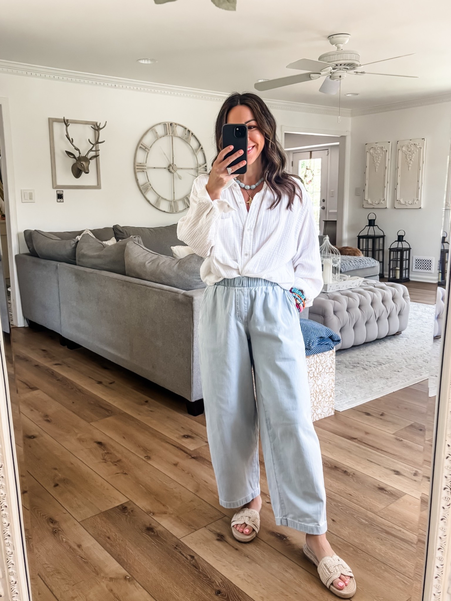 Xs short barrel pants. Small white gauze, button-down shirt.

#LTKSaleAlert #LTKPetite #LTKOver40
