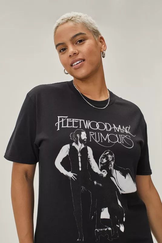 Plus Size Fleetwood Mac Band Graphic T-Shirt | Nasty Gal (US)