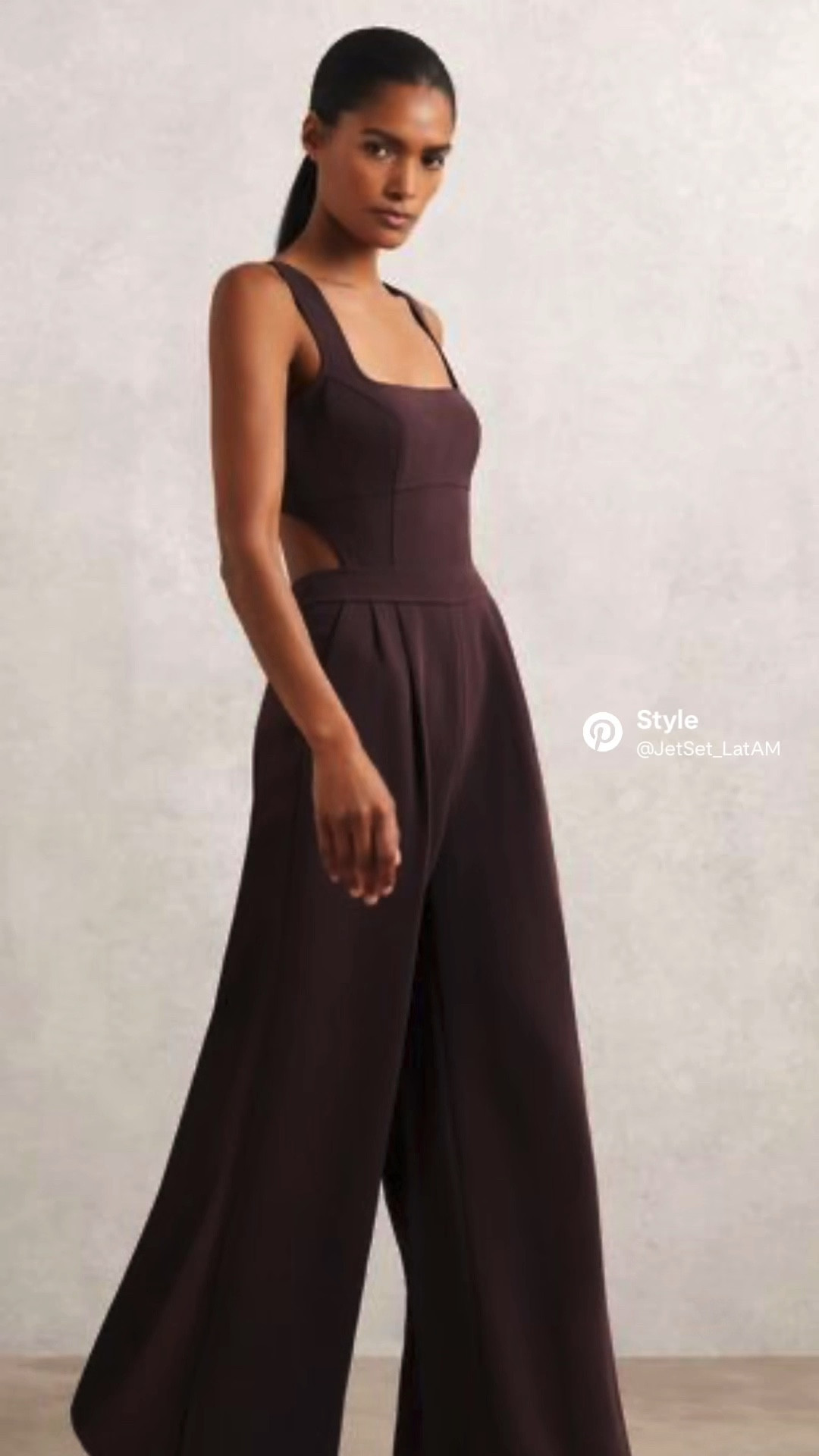 REISS Burgundy Wide-Leg Cut-Out Jumpsuit | Quiet Luxury Style

A sophisticated burgundy wide-leg jumpsuit by REISS, featuring a square neckline, tailored bodice, and chic side cut-outs. Perfect for evening events, resort dining, winter travel style, or elevated minimalist dressing. Curated by Jet Set LatAM.


#LTKHoliday #LTKGiftGuide #LTKBeauty