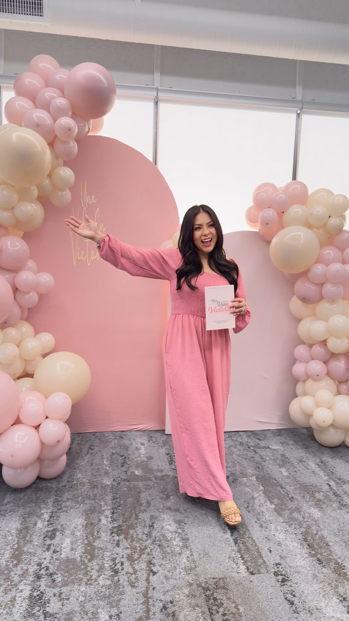 This jumpsuit hugs you in all the right places, comfy, flowy material makes you instantly look put together for any occasion 

#LTKFindsUnder50 #LTKPetite #LTKStyleTip