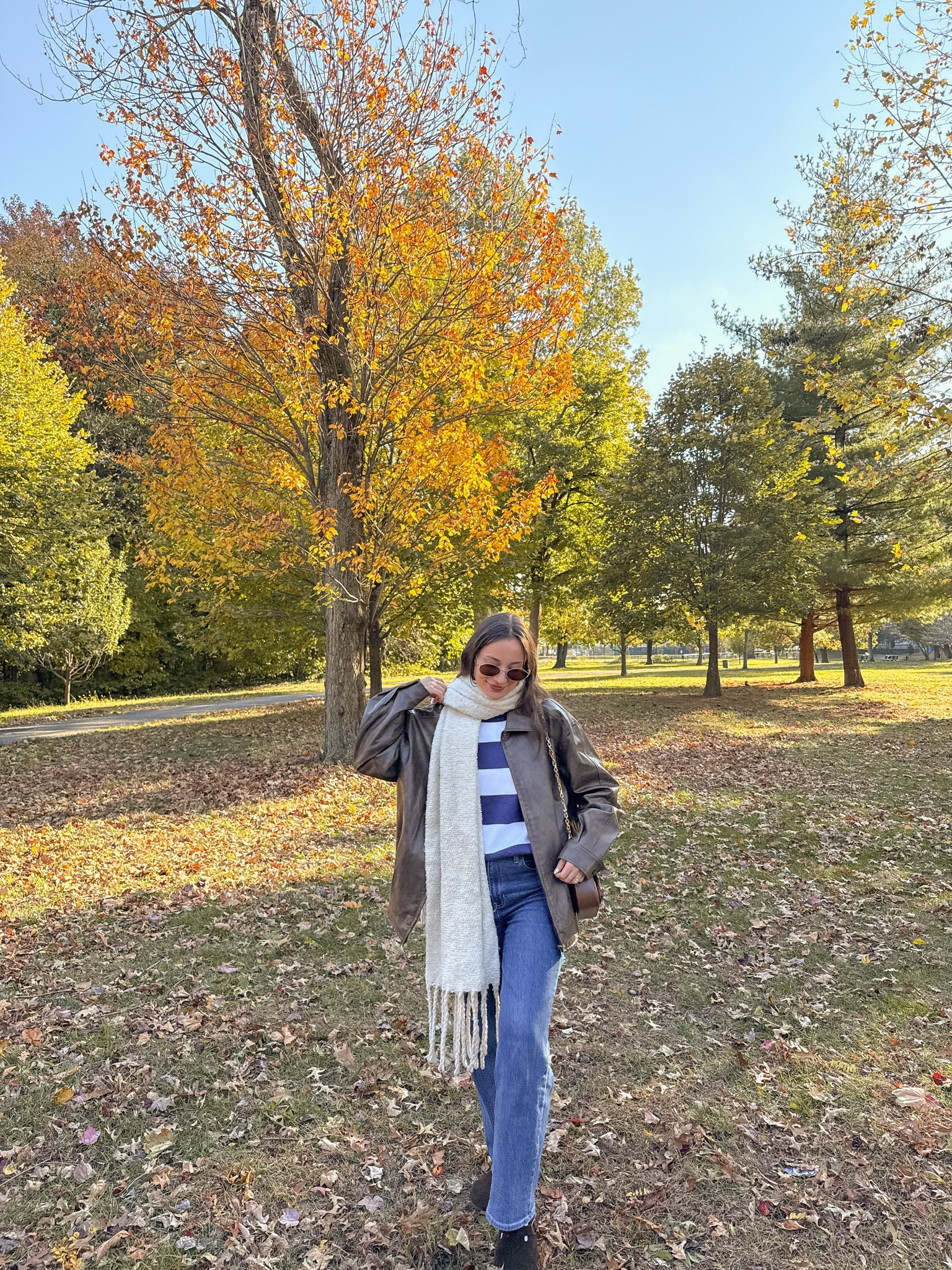 coastal fall outfits, city girl style, chic coffee shop looks, SoHo streetwear inspo, preppy fall outfits, minimalist everyday style, trendy autumn outfits 2025, casual chic New York outfits, neutral fall wardrobe, capsule closet inspo, pinterest aesthetic, Pinterest outfit, outfit ideas, outfit inspo, outfit inspiration, ootd inspo, casual style, casual outfit ideas, everyday outfit, autumn fashion trends, fall outfits, fall outfits women, nyc style, nyc autumn outfits, barm jacket, brown barn jacket, barn jacket outfit, cable knit sweater, rory gilmore sweater, striped sweater, amazon sweater, faux leather jacket, brown leather jacket, leather jacket outfit, brown leather jacket outfit, abercrombie jeans, abercrombie sale, birkenstock boston outfit, birkenstock clogs outfit, white scarf, amazon scarf, november outfits, december outfits,