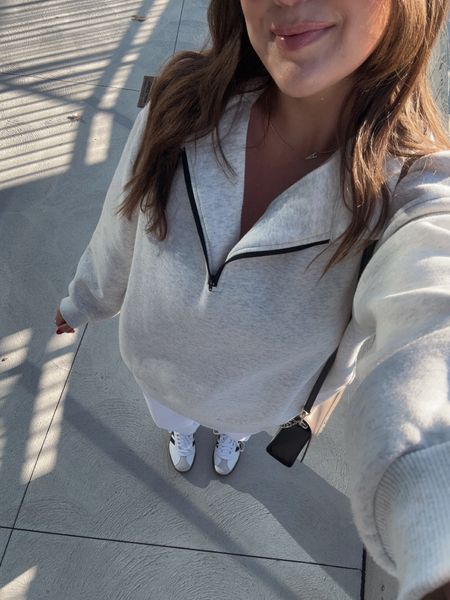 Love this sweatshirt! wearing medium. It’s really thick!
White jeans - 29 petite
Shoes run TTS! 