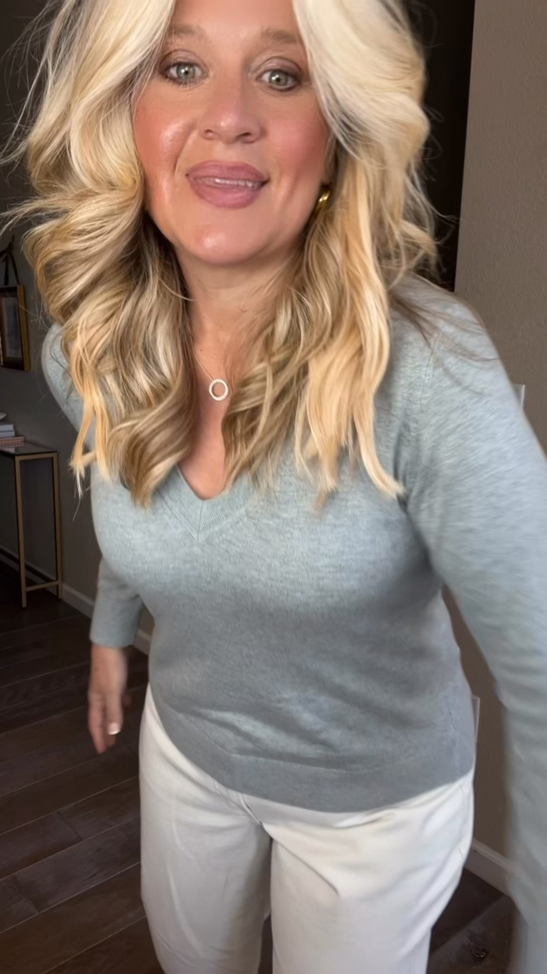 ✨Tap the bell, save and ❤️ start here over 40 fashion, midlife style, midsize fashion and luxury looks for less.  

I finally figured out why some sweaters make me feel 10 pounds heavier and it’s not always the fit.

One thing I’m paying much more attention to now? Fabric weight.

These lightweight cotton-viscose sweaters have just a touch of cashmere, so they’re incredibly soft without all that thick, heavy bulk through my middle.

The V-neck comes in the prettiest grey, black and burgundy, and I love the crewneck tank version when I want even less fabric or an easy layering piece.

This is Outfit Physics™ in action:

✨ Lightweight fabric
✨ Better drape
✨ Less bulk
✨ SKIM instead of stack

Because sometimes it’s not about changing the outfit...it’s choosing a fabric that works better with our bodies.

These are the kind of elevated basics I know I’ll wear on repeat all fall. 🤍

👑 Helping you look good, feel good.
—Lindsey Denver

Check back daily for belly-friendly style, confidence, and Outfit Physics™.

#LTKSaleAlert #LTKPlusSize #LTKOver40

Comment SHOP below to receive a DM with the link to this post on my LTK ⬇ https://liketk.it/6mvIQ

Comment SHOP below to receive a DM with the link to this post on my LTK ⬇ https://liketk.it/6my2Q