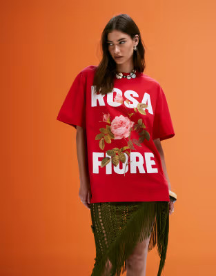 ASOS DESIGN – Oversize-T-Shirt in Rot mit Rosa Fiore-Grafik | ASOS | ASOS (Global)